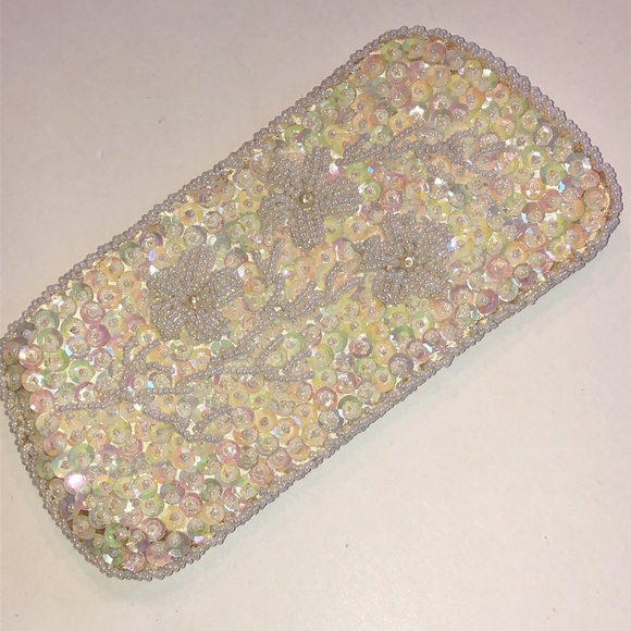 Vintage Beaded Sequin Floral Eyeglasses Case - Picture 3 of 5